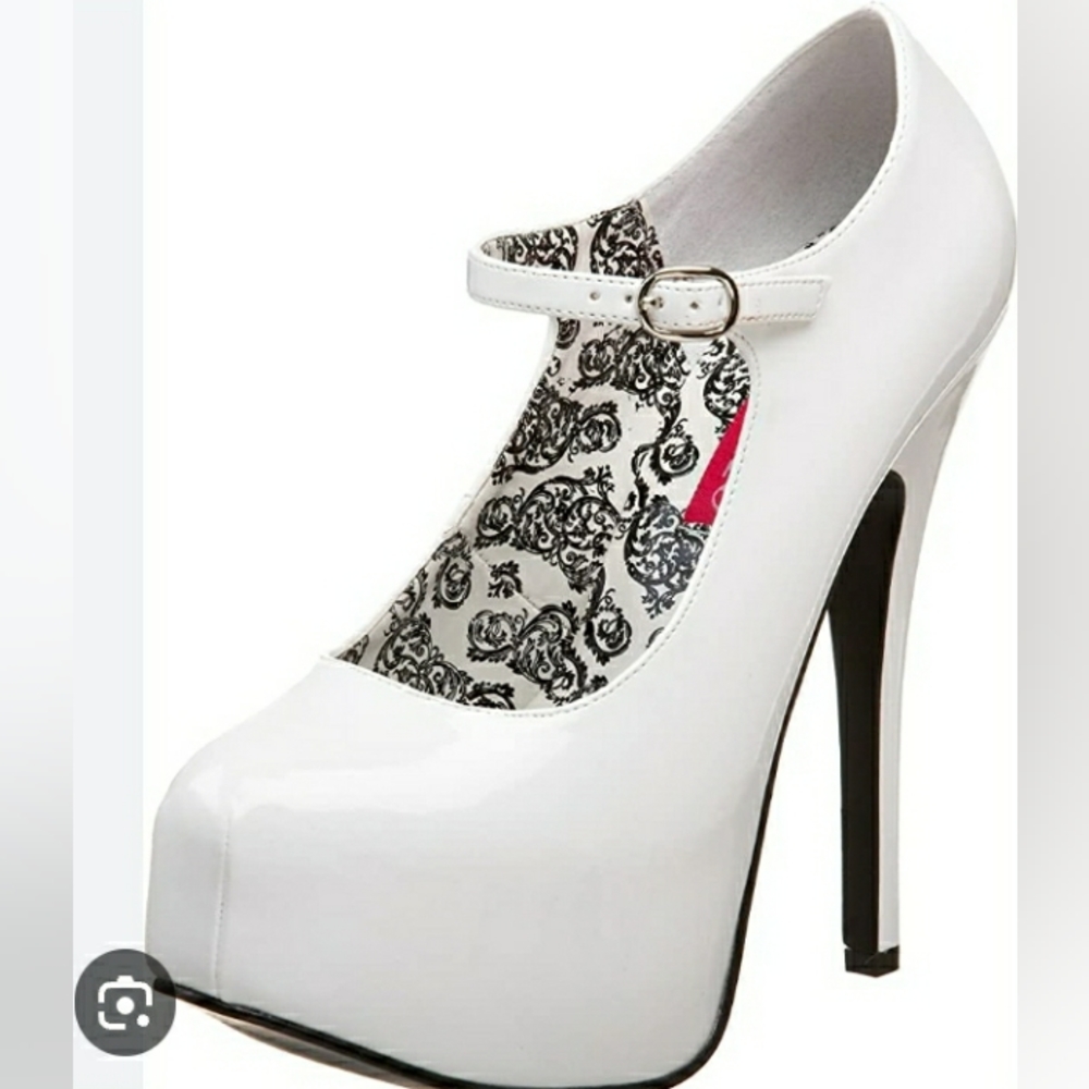 Bordello (Pleaser) Teeze White Platform Mary Janes Size 9 Fits Like size 8